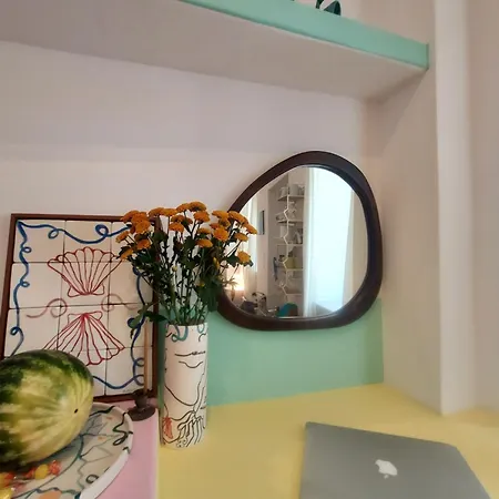 Holy Summer In Market Streets Apartment