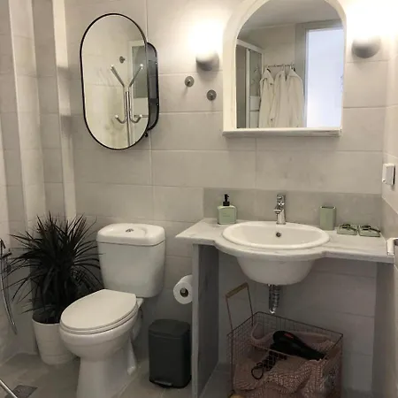 Holy Summer In Market Streets Apartment Naousa (Paros)